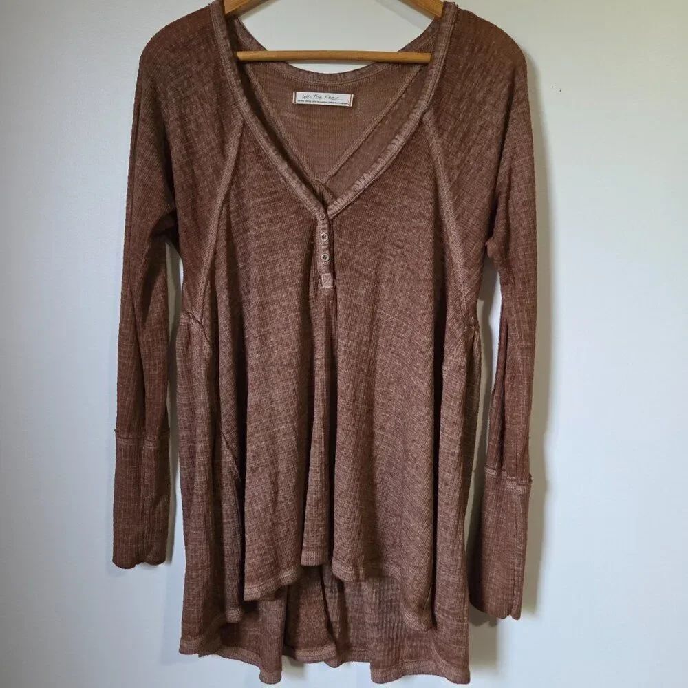 EUC WE THE FREE FREE PEOPLE DEEP V NECK BOHO LONGSLEEVES TOP OVERSIZE XS